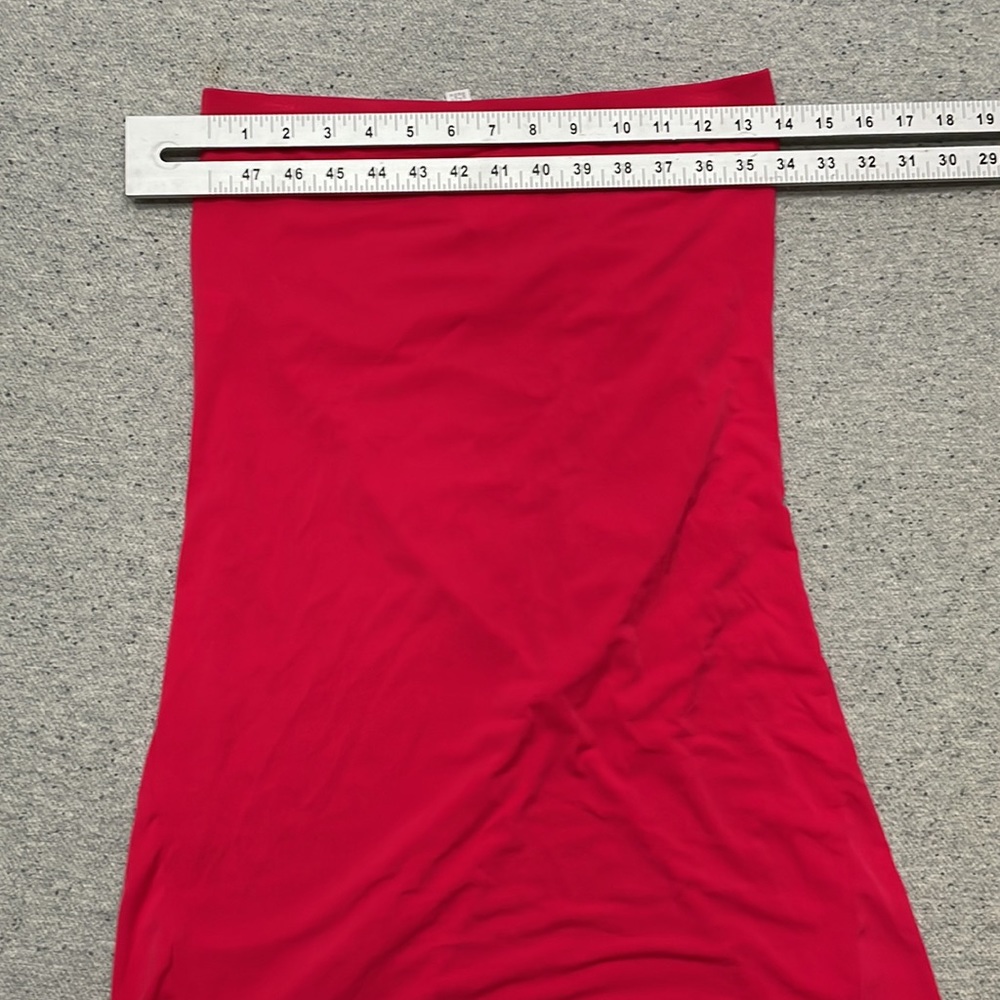 Leith Women’s Red Ruffle Ruched Pencil Skirt - Picture 5 of 8